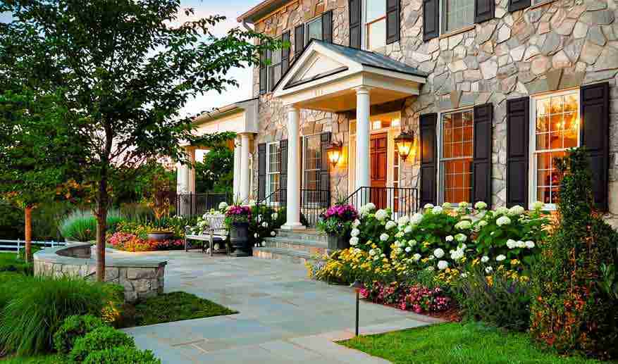 Front Yard Accents to Rejuvenate Your Home
