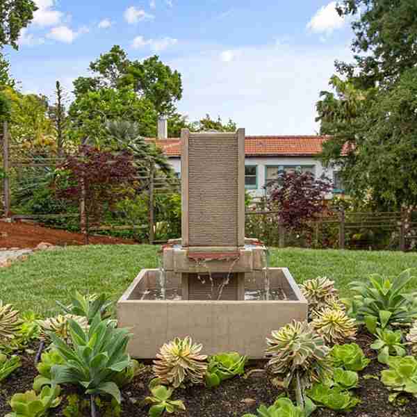 Giannini Garden Brentwood Courtyard Fountain