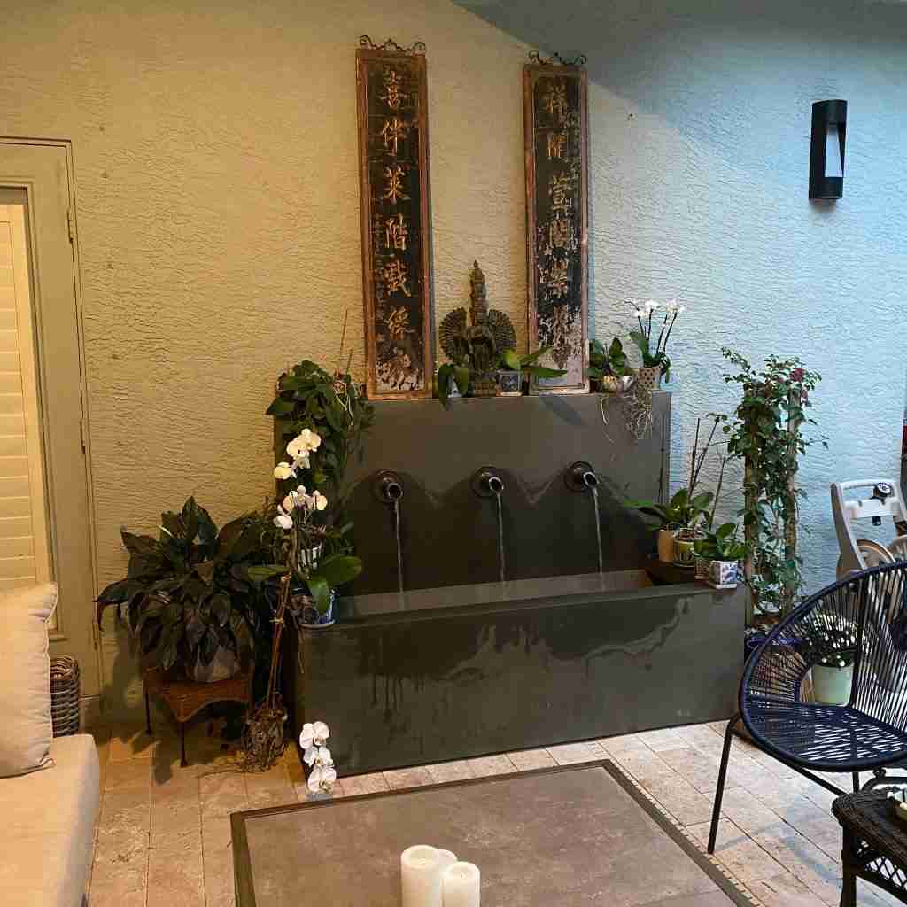 Campania Long Beach Fountain