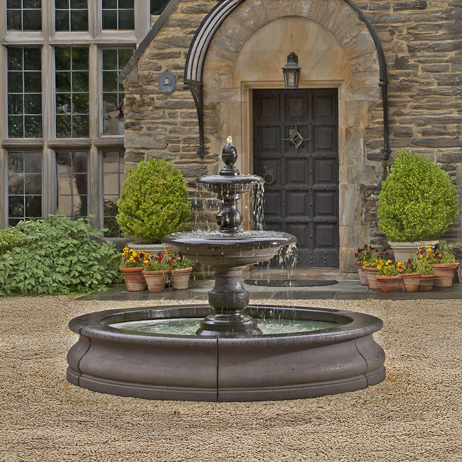 Campania Caterina Fountain in Basin