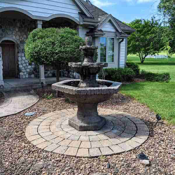 Henri Studio Grenoble three-tier outdoor fountain in classic design