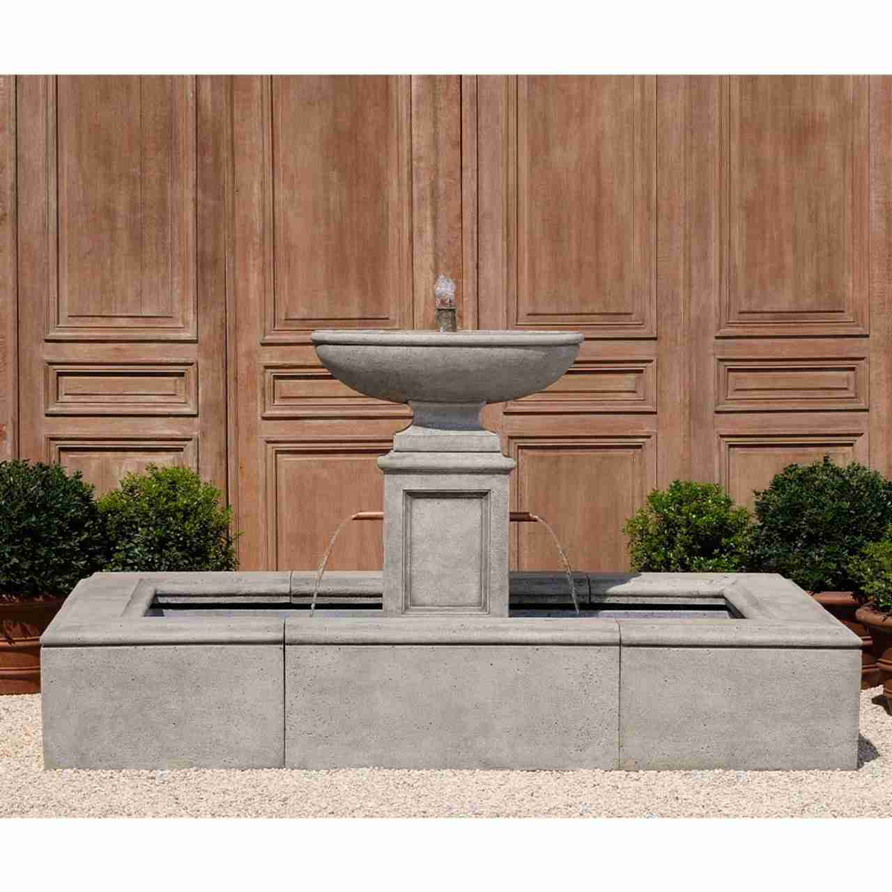 Campania La Riviere Fountain