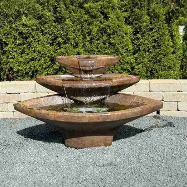 Henri Kayak Fountain