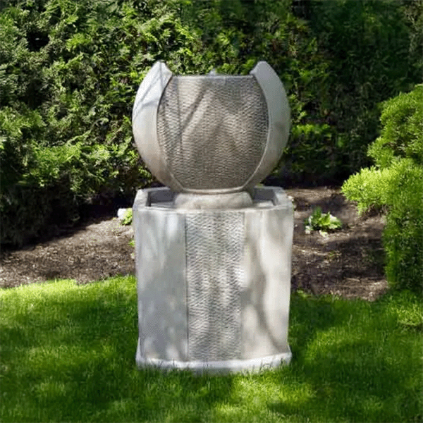 Henri Studio Medallion Fountain