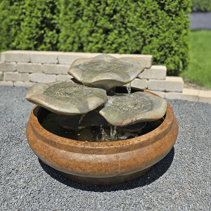 Leaf fountain