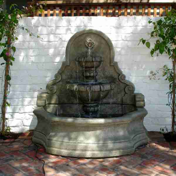 Wall Fountain with Vase