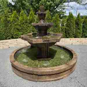 Henri Studio Grenoble Fountain