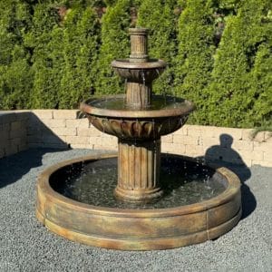 Henri Studio Fluted Fountain in Valencia Basin