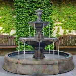 Finial Spill Fountain in Crested Basin