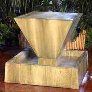 Gist Large Oblique Garden Fountain